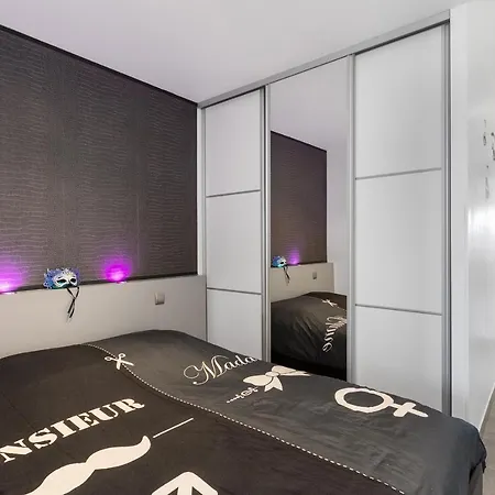 Village Naturiste - Le Caresse Port Nature Luxe Apartment *