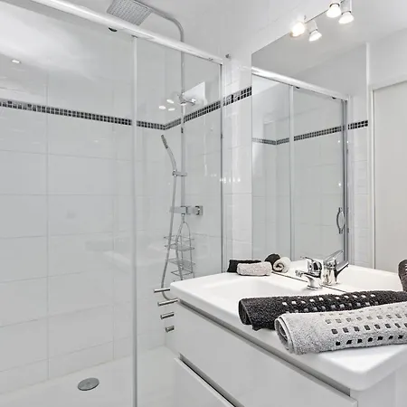 Village Naturiste - Le Caresse Port Nature Luxe