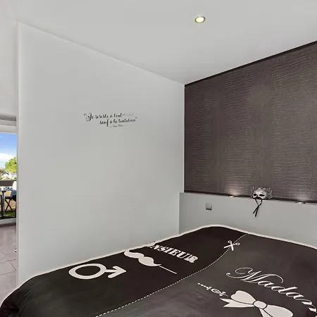 Village Naturiste - Le Caresse Port Nature Luxe Agde