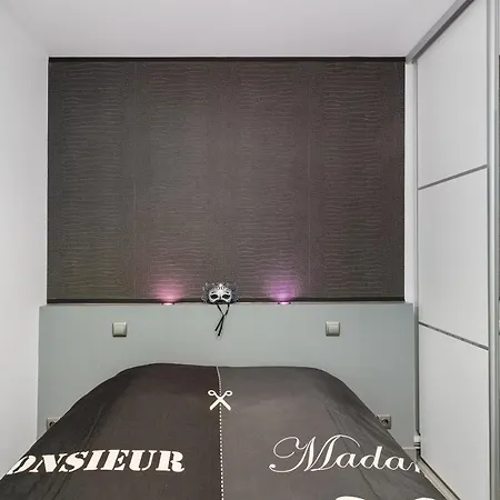Village Naturiste - Le Caresse Port Nature Luxe Apartment